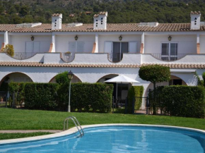 Casa con Piscina y Cerca de la Playa en L'Estartit - ES-323-65